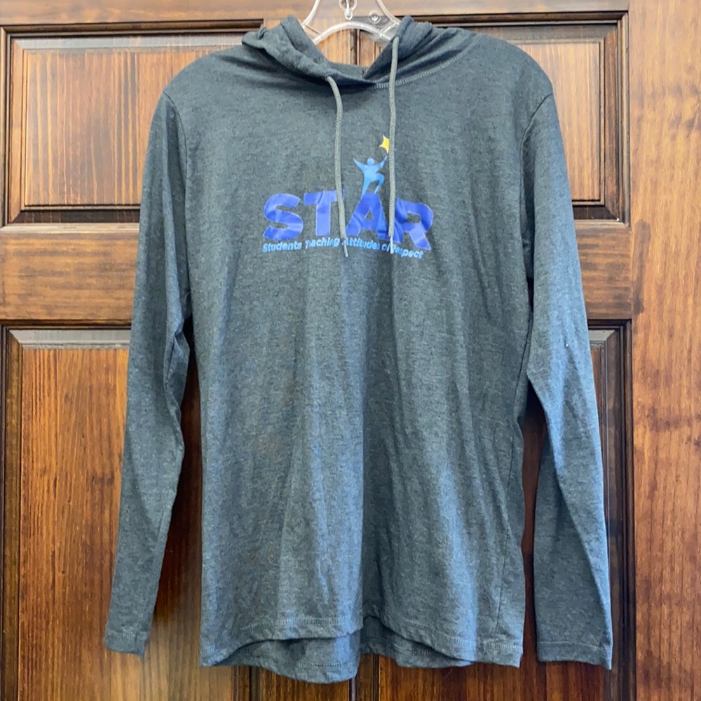 STAR sweatshirt